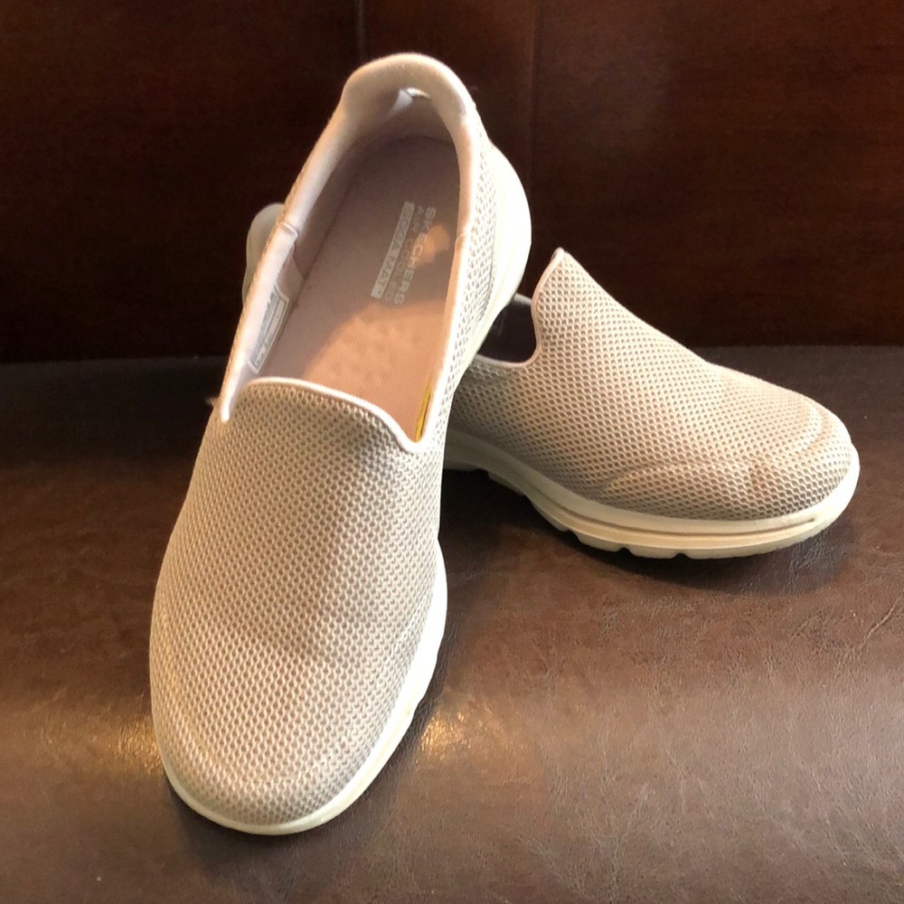 Skechers GOwalk Sneakers GUC